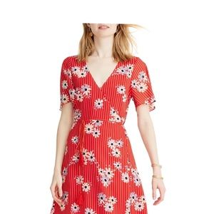 Button-Wrap Dress in Daisy Society